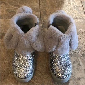 Cat & Jack, girl glitter silver boots, size 11